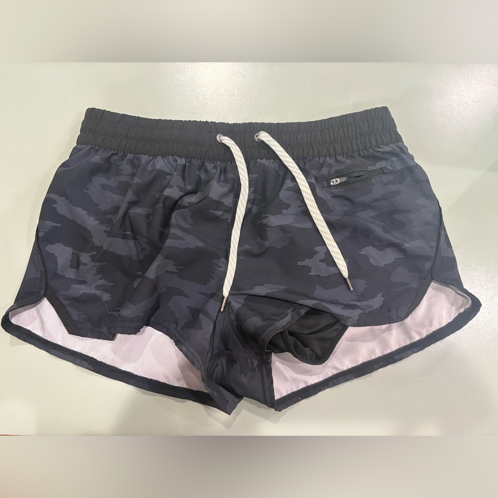 Vuori women’s shorts